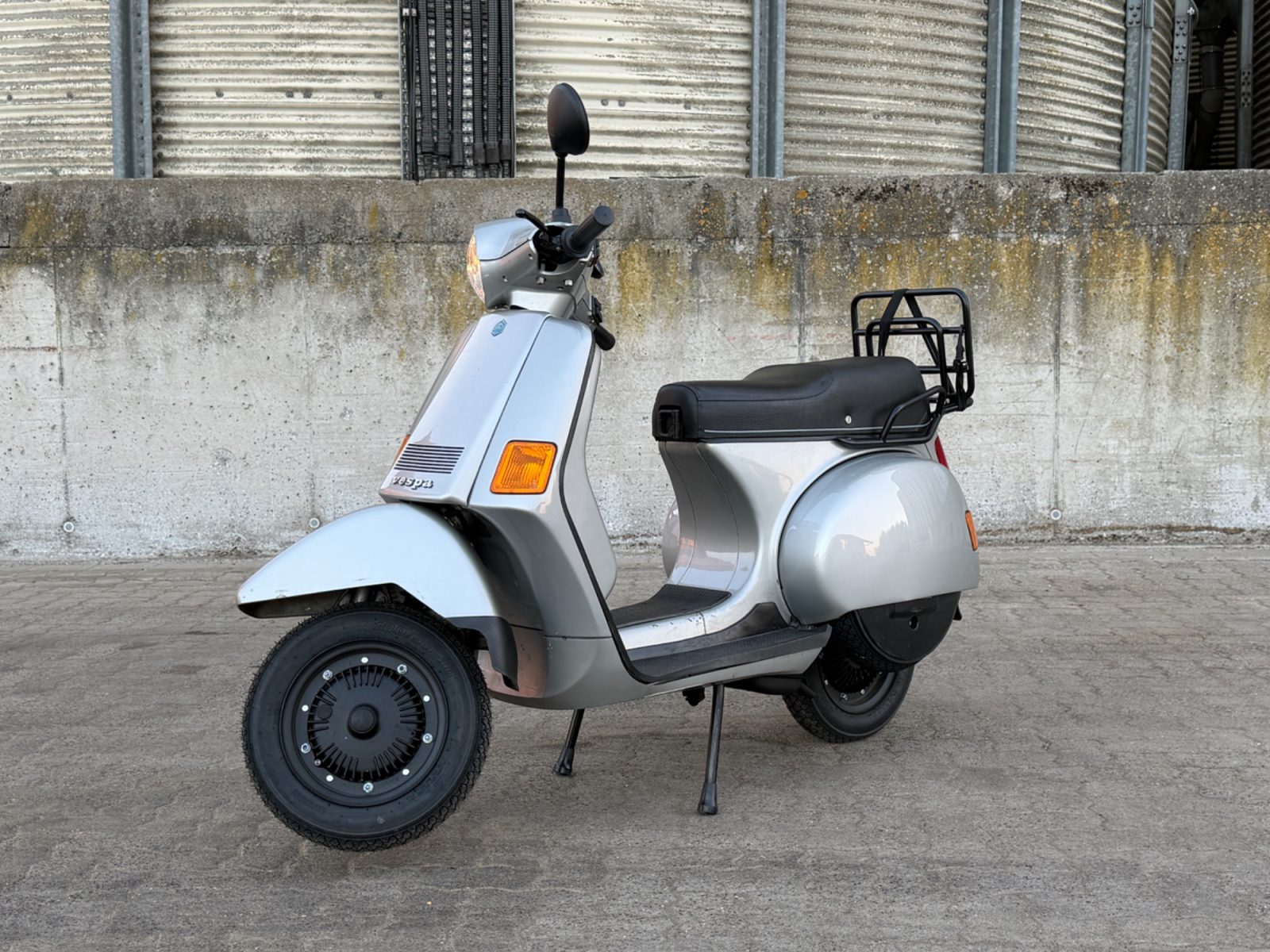 Silver-Cosa 210